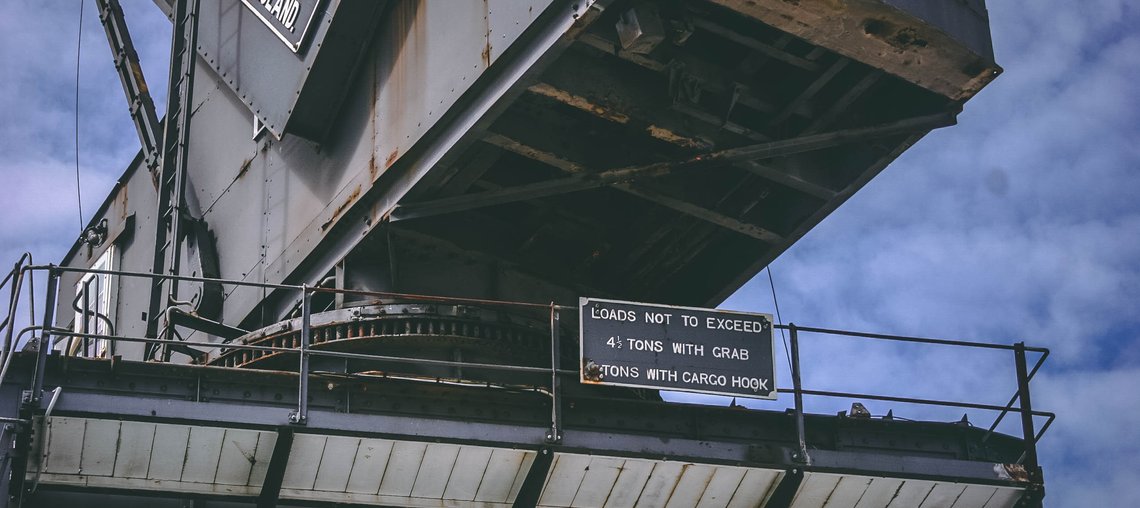 Mantenimiento, Procedimientos Generales para levantar una carga con el puente